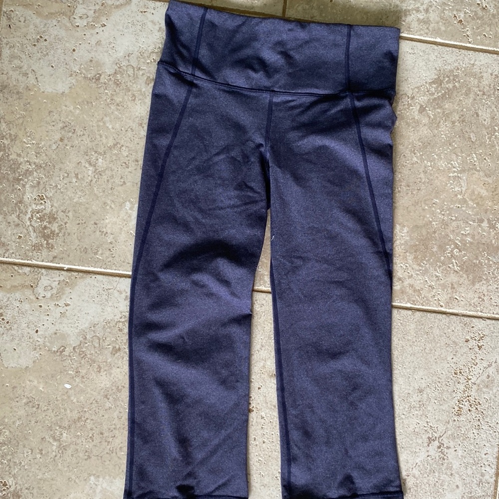 Lululemon cropped pants